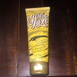 You’re in Luxe Body Luminizer